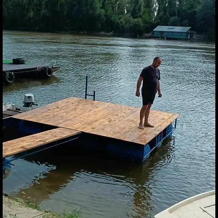 別荘 Vikendica Dunav