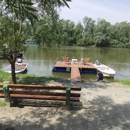 Semesterbostad Vikendica Dunav *